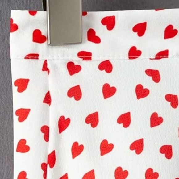 Red Heart Print Ruffle Hem Skirt - Picture 4 of 9